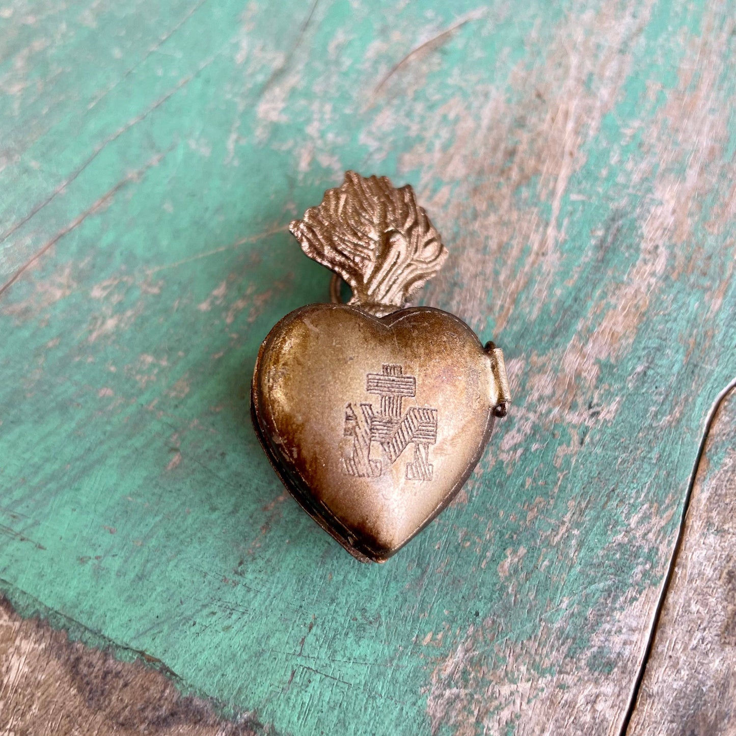Sacred Heart Locket Boxes