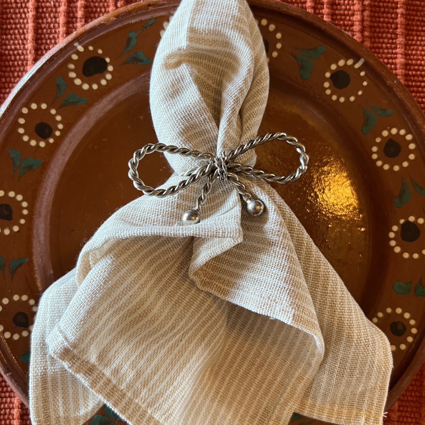 Twisted Rope Bow Napkin Rings