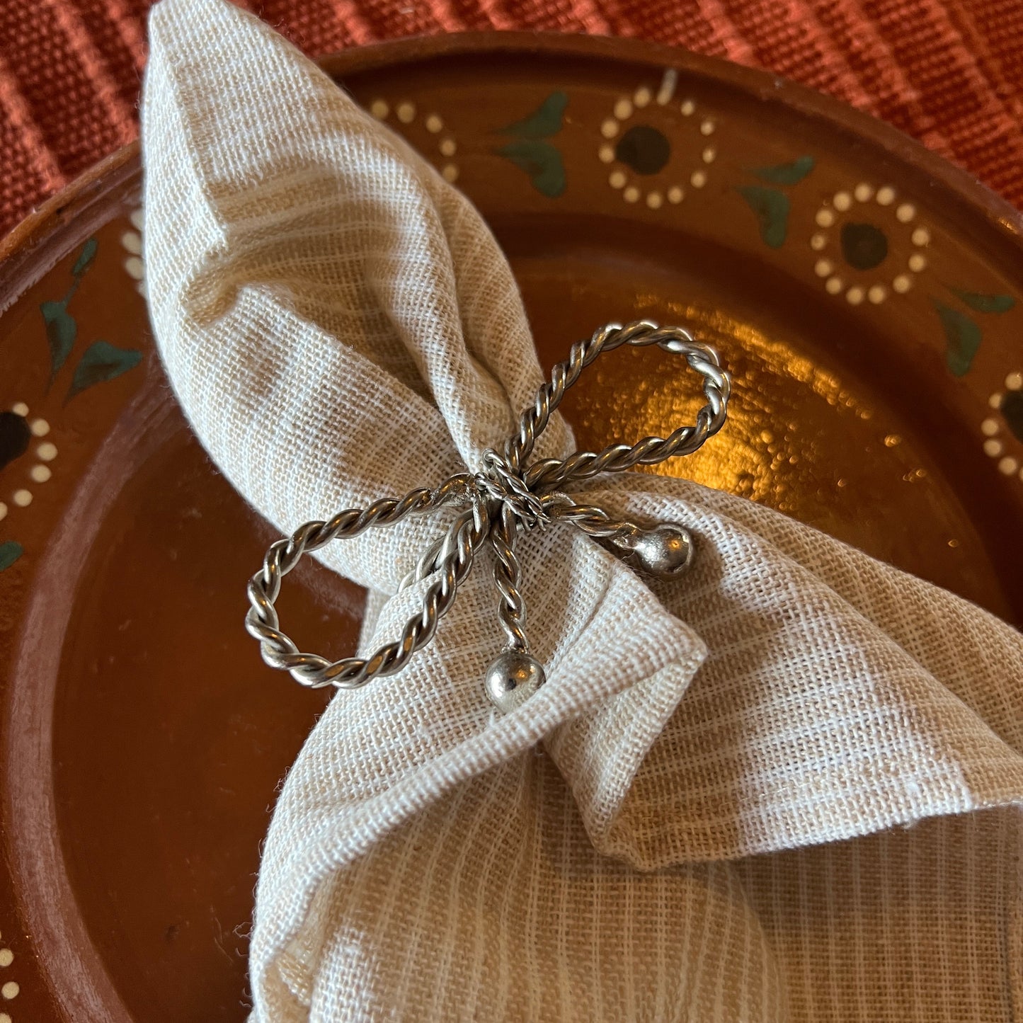 Twisted Rope Bow Napkin Rings