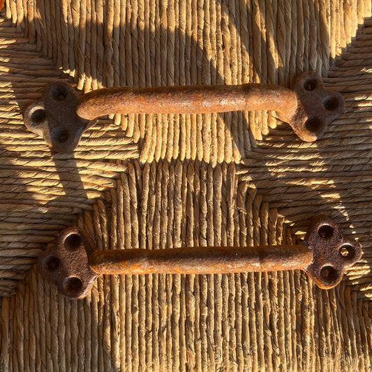 Cast Iron Rust Handle